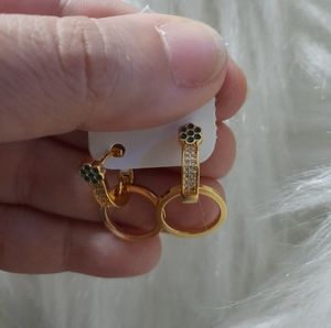 Woman fashion earings